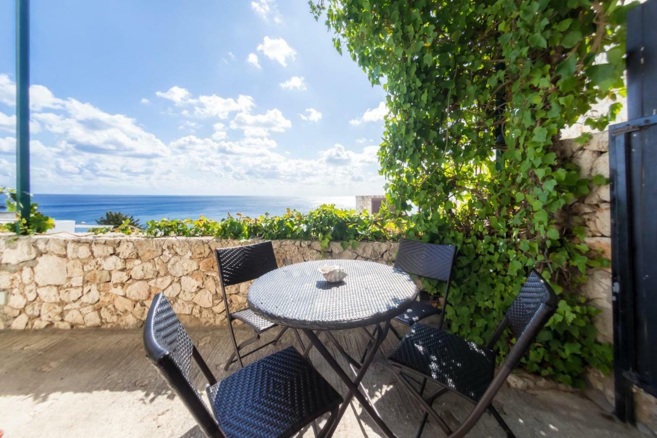 Residenza La Cicala Apartment Castro  Bagian luar foto